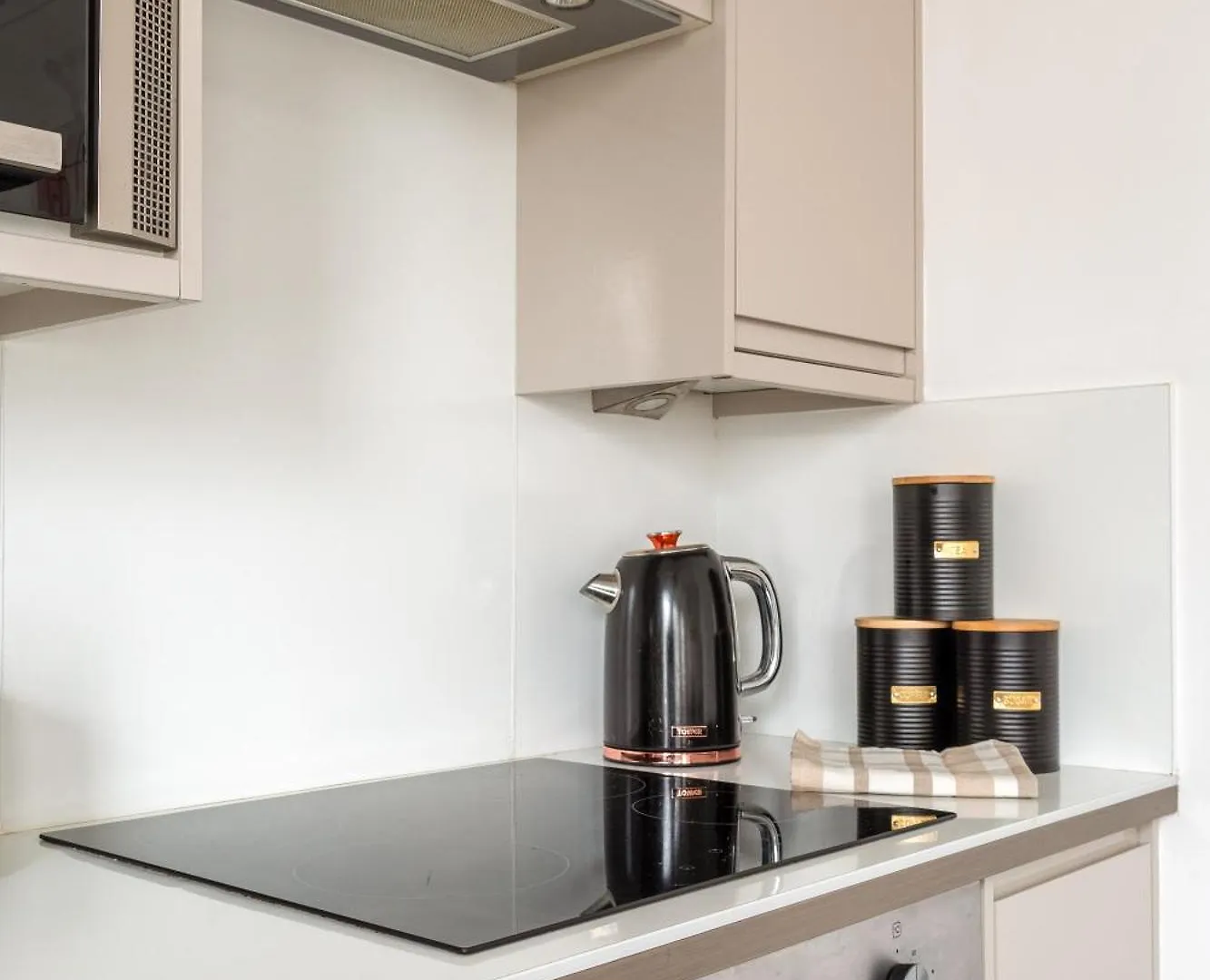 Super Central Brighton Apt - 3 Large Bedrooms - Hosted By Agf Property Apartment
